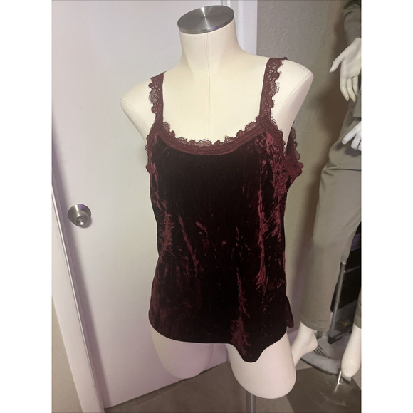 Large NWT Women’s Red Velvet Lacy Camisole Tank Top By Paparazzi - Picture 1 of 9